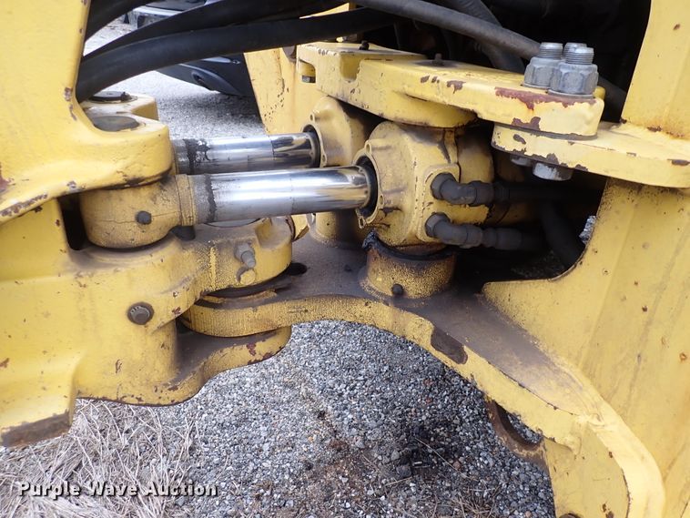 image for item DP4468 2003 New Holland LB75B  backhoe