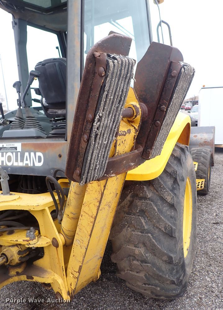 image for item DP4468 2003 New Holland LB75B  backhoe