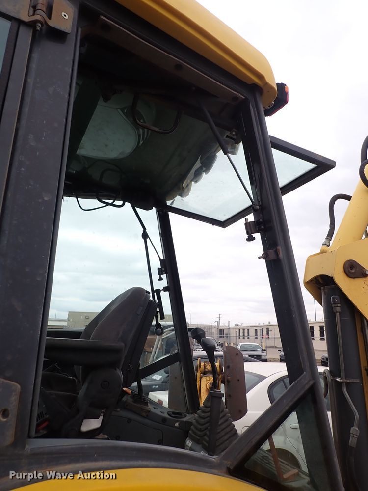 image for item DP4468 2003 New Holland LB75B  backhoe