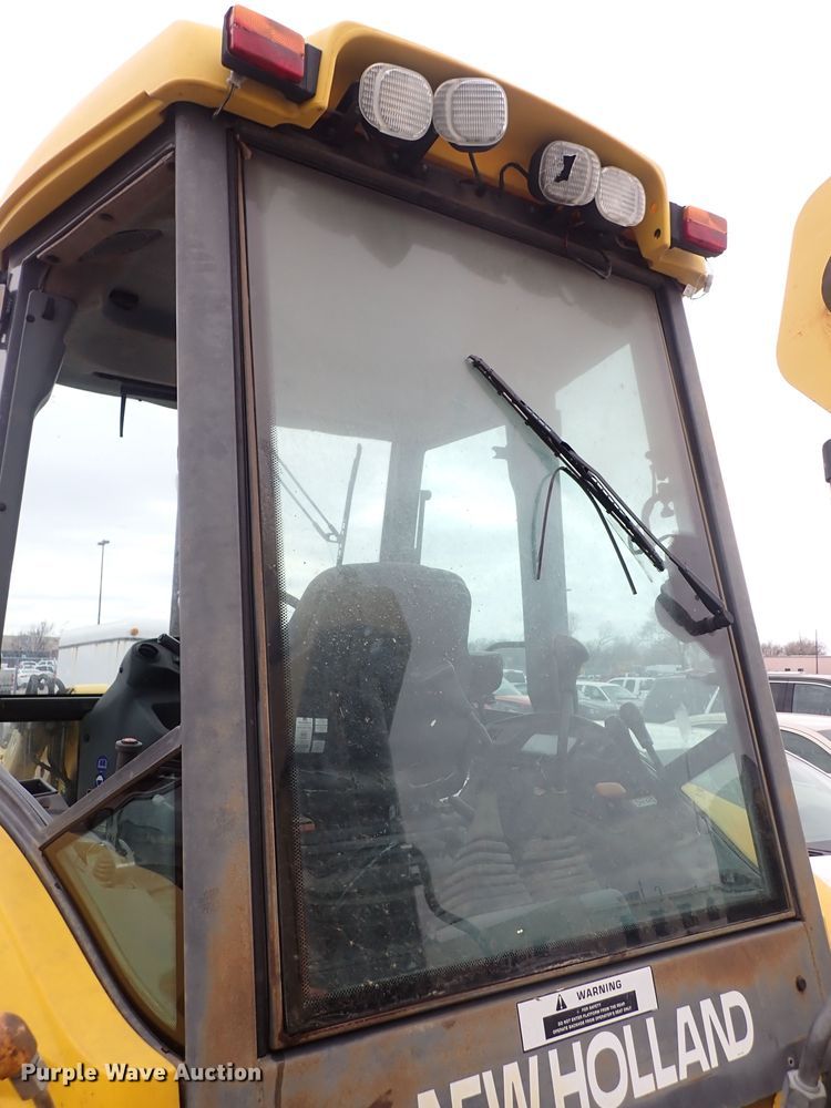 image for item DP4468 2003 New Holland LB75B  backhoe