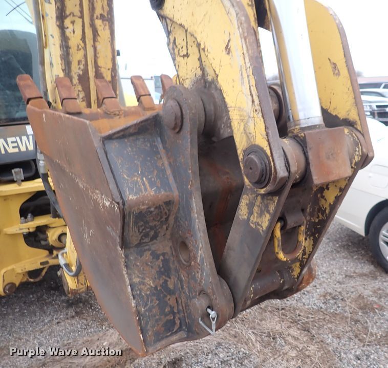 image for item DP4468 2003 New Holland LB75B  backhoe