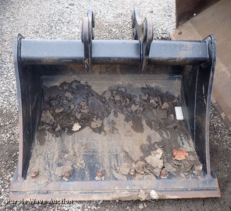 image for item DP4468 2003 New Holland LB75B  backhoe