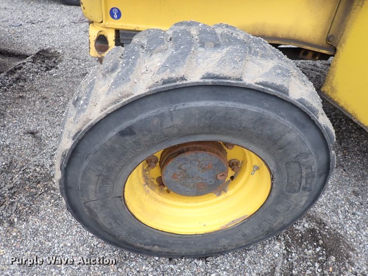 image for item DP4468 2003 New Holland LB75B  backhoe