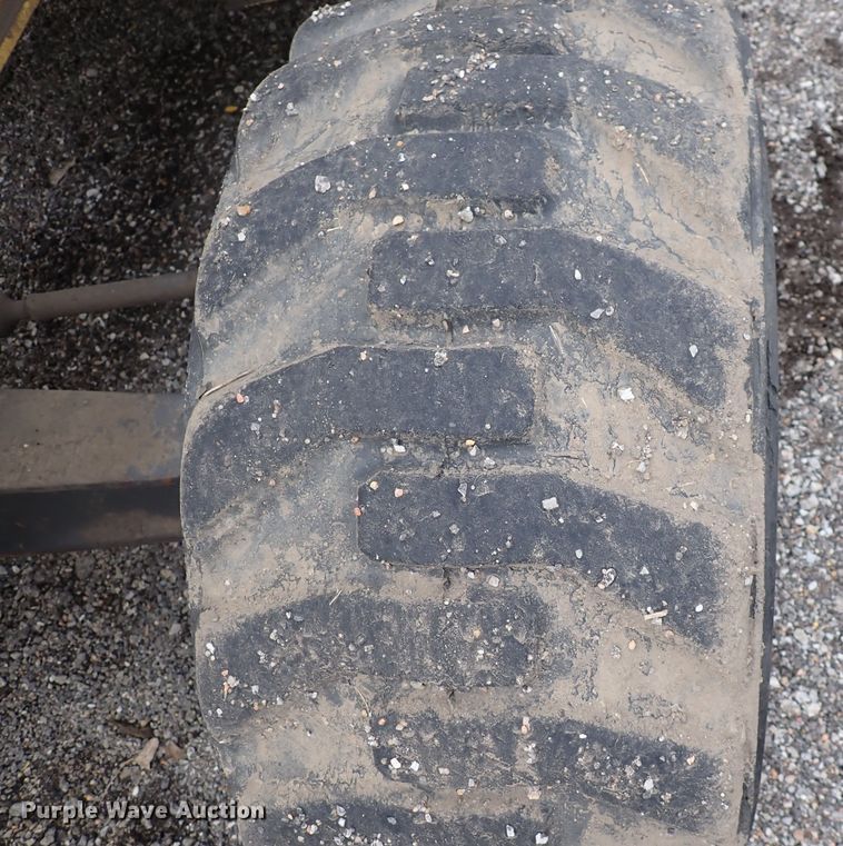 image for item DP4468 2003 New Holland LB75B  backhoe