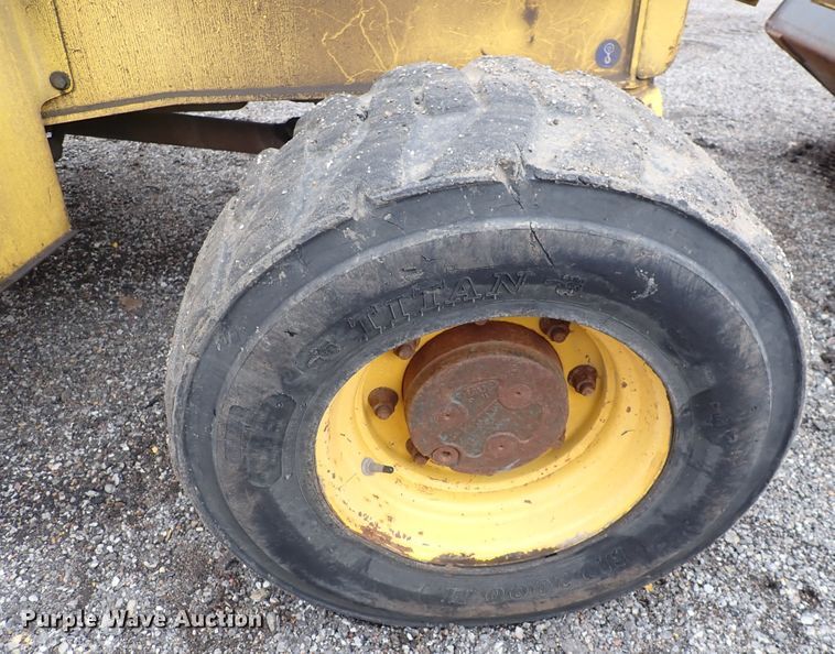 image for item DP4468 2003 New Holland LB75B  backhoe