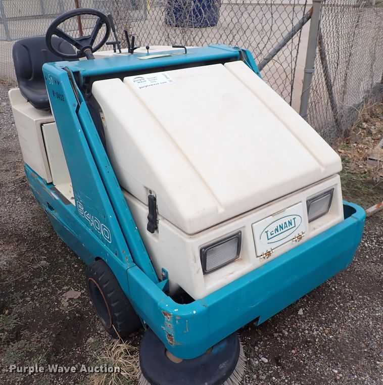 image for item DP4472 Tennant 6400  sweeper