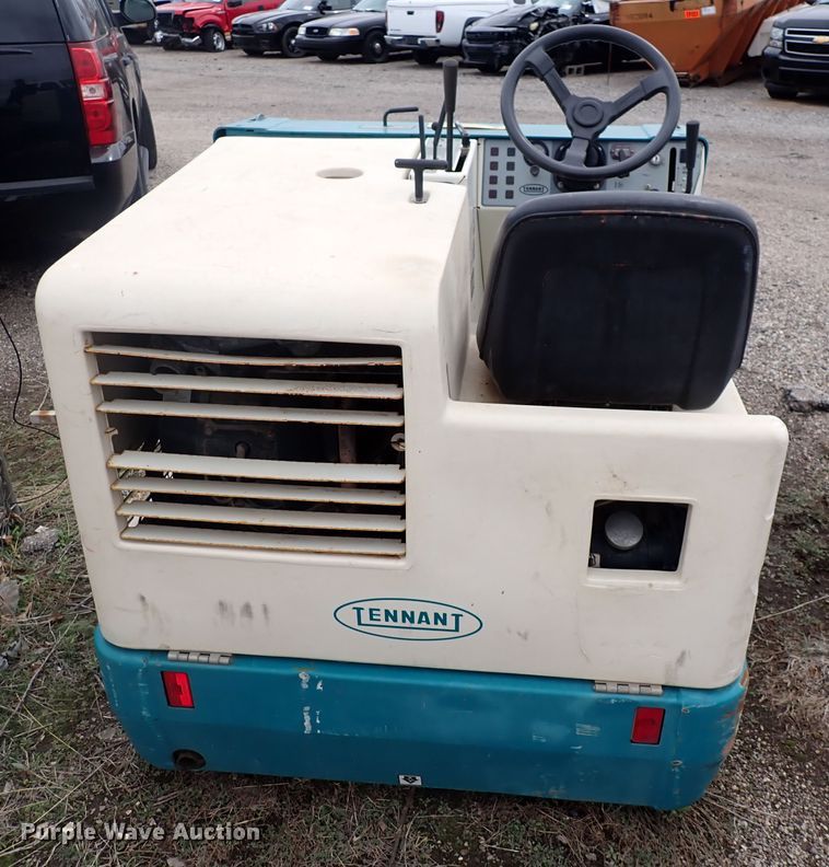 image for item DP4472 Tennant 6400  sweeper