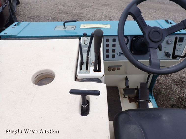 image for item DP4472 Tennant 6400  sweeper