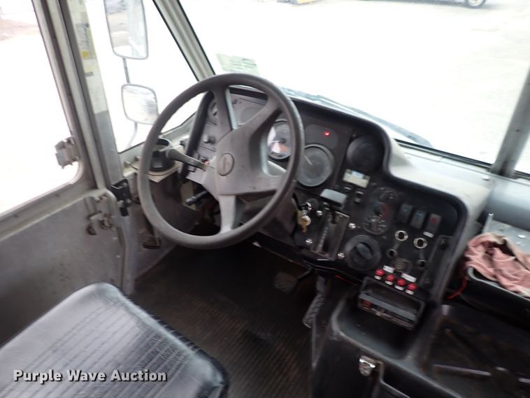 image for item DP4477 2009 Freightliner MT55  delivery truck