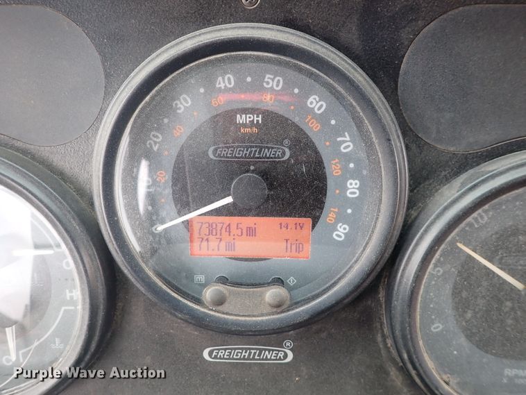 image for item DP4477 2009 Freightliner MT55  delivery truck