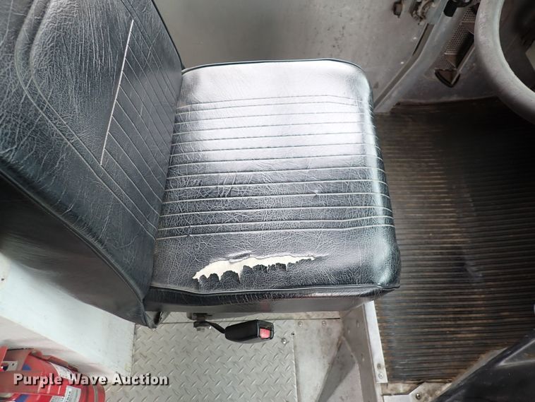 image for item DP4477 2009 Freightliner MT55  delivery truck