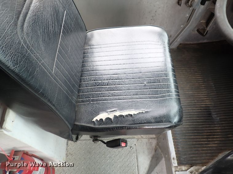 image for item DP4477 2009 Freightliner MT55  delivery truck