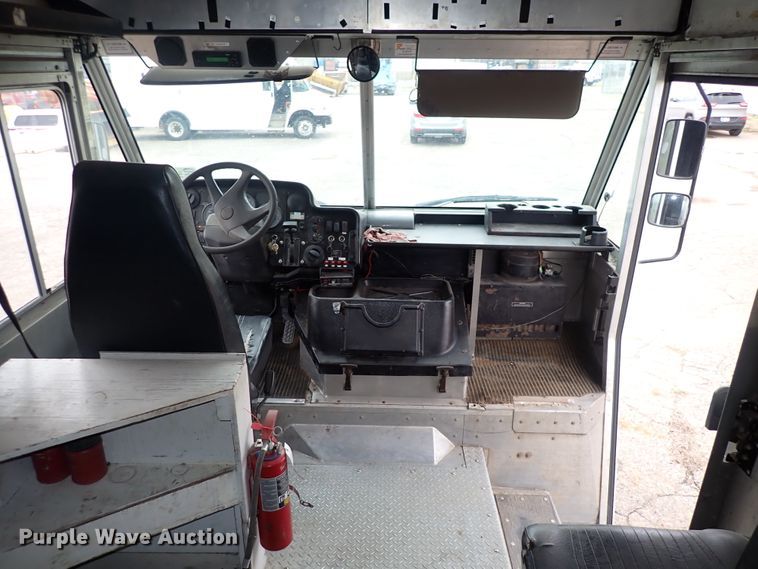 image for item DP4477 2009 Freightliner MT55  delivery truck