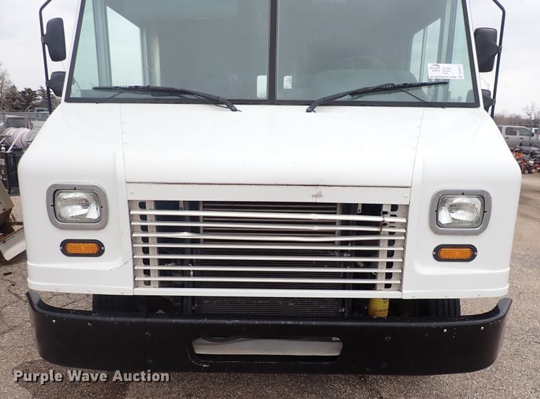 image for item DP4477 2009 Freightliner MT55  delivery truck