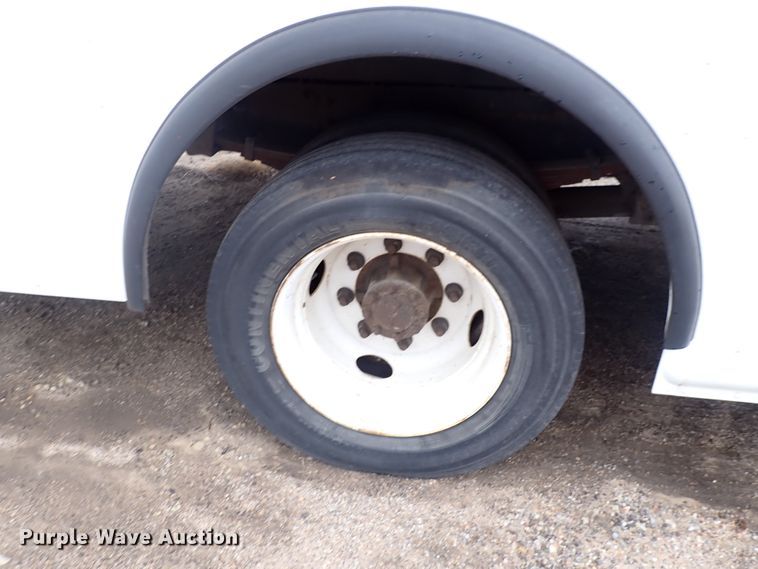 image for item DP4477 2009 Freightliner MT55  delivery truck