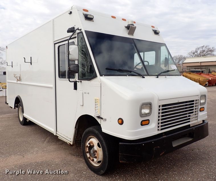 image for item DP4478 2009 Freightliner MT55  delivery truck