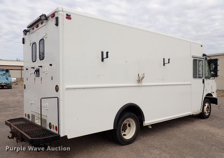 image for item DP4478 2009 Freightliner MT55  delivery truck