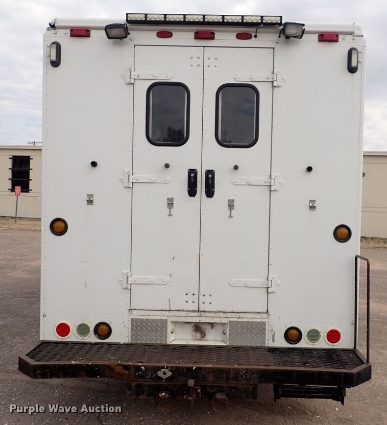 image for item DP4478 2009 Freightliner MT55  delivery truck