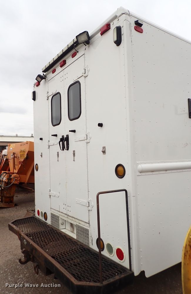 image for item DP4478 2009 Freightliner MT55  delivery truck