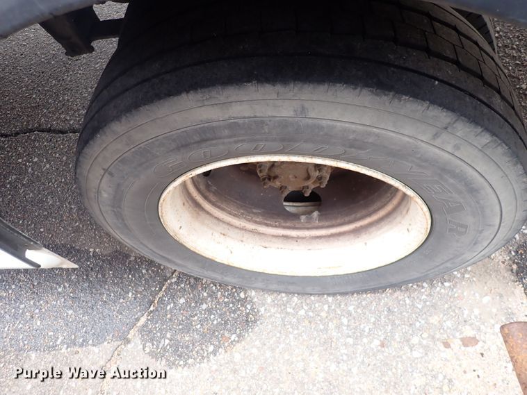 image for item DP4478 2009 Freightliner MT55  delivery truck