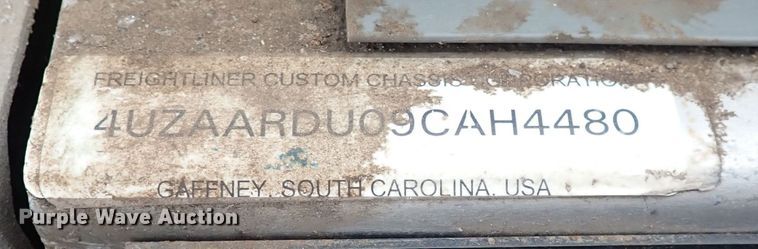 image for item DP4478 2009 Freightliner MT55  delivery truck