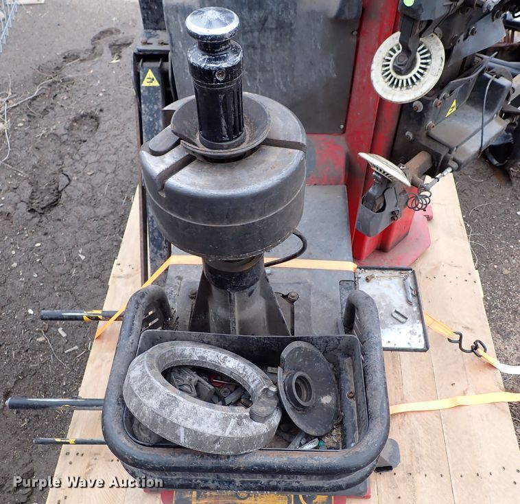 image for item DP4486 Mondolfo Ferro Raptor  tire machine