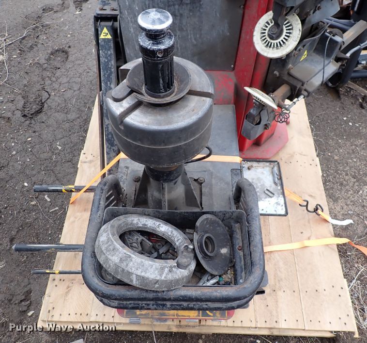 image for item DP4486 Mondolfo Ferro Raptor  tire machine