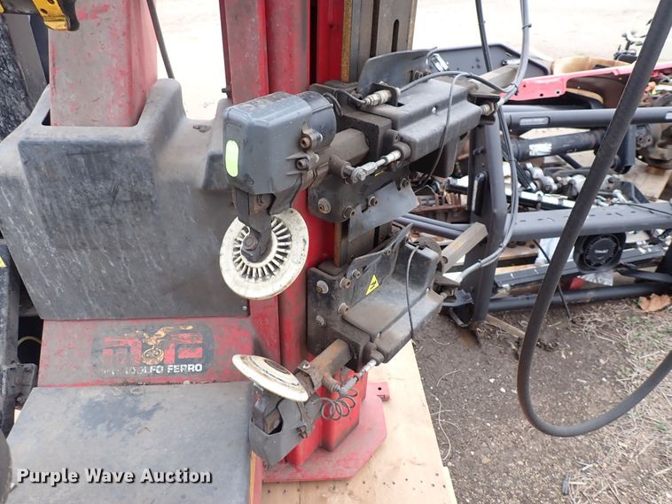 image for item DP4486 Mondolfo Ferro Raptor  tire machine