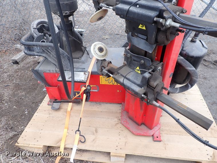 image for item DP4486 Mondolfo Ferro Raptor  tire machine