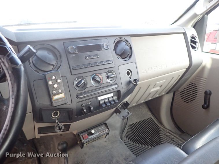 image for item DP4492 2010 Ford F450 Super Duty  utility / service truck