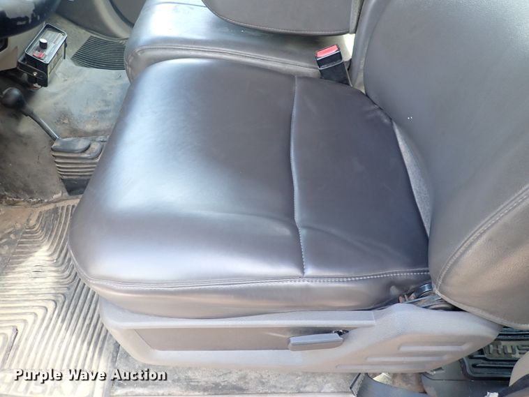 image for item DP4492 2010 Ford F450 Super Duty  utility / service truck