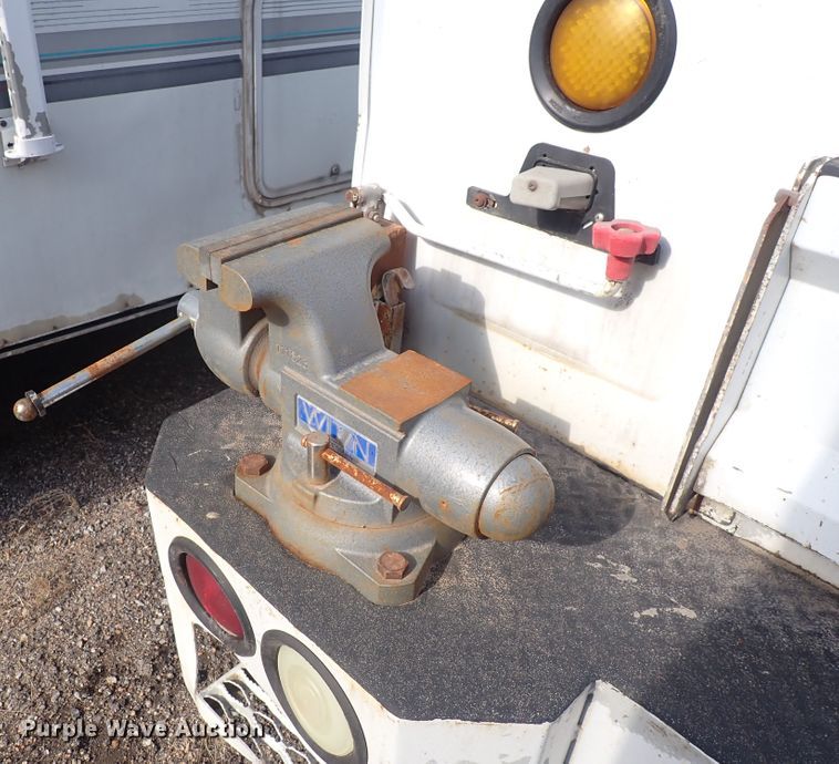 image for item DP4492 2010 Ford F450 Super Duty  utility / service truck