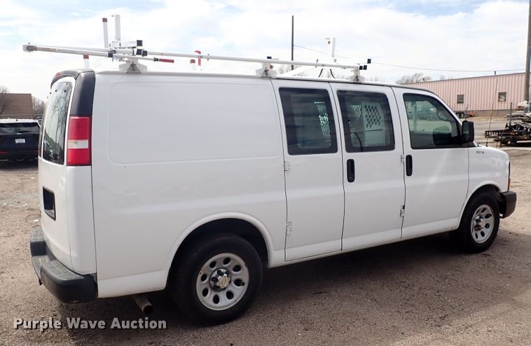 image for item DP4493 2014 Chevrolet Express 1500  van