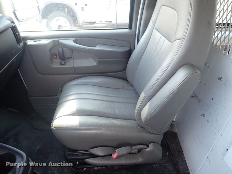 image for item DP4493 2014 Chevrolet Express 1500  van