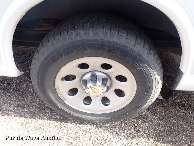 image for item DP4493 2014 Chevrolet Express 1500  van