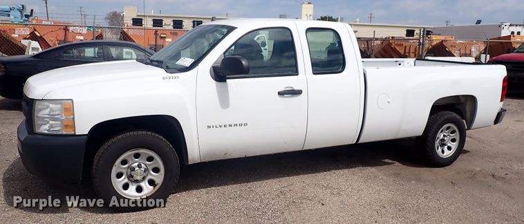 image for item DP4496 2011 Chevrolet Silverado 1500  Ext. Cab pickup truck