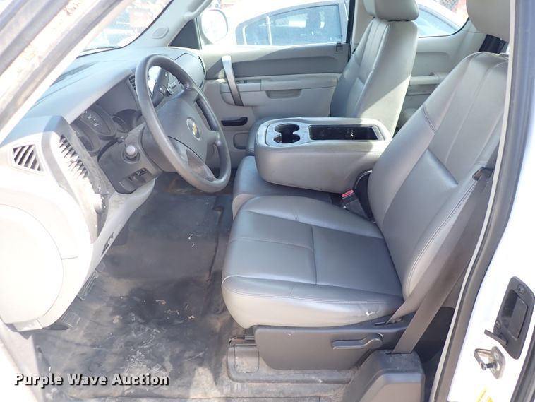 image for item DP4496 2011 Chevrolet Silverado 1500  Ext. Cab pickup truck