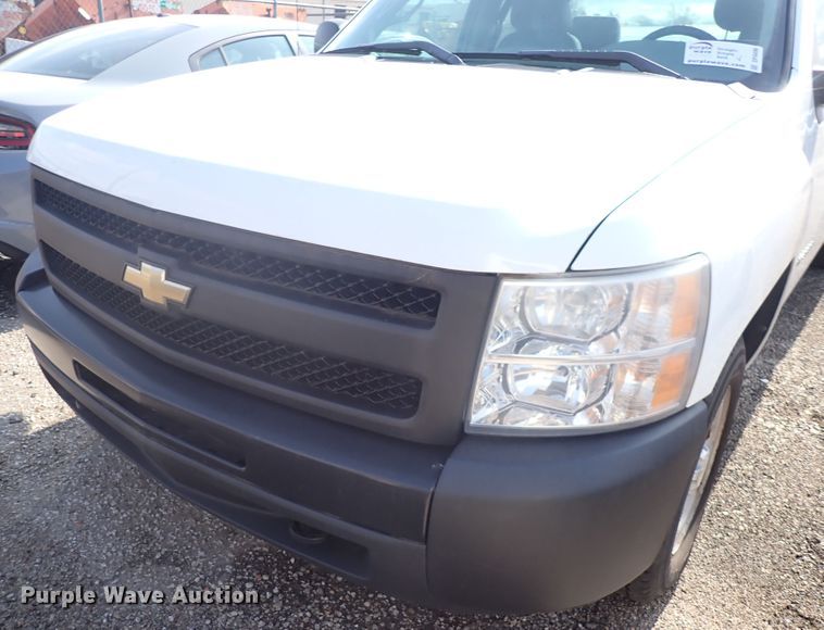 image for item DP4496 2011 Chevrolet Silverado 1500  Ext. Cab pickup truck