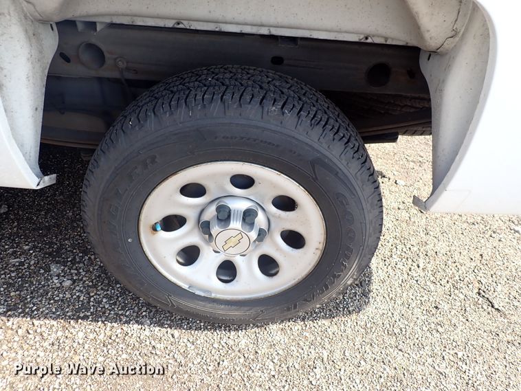 image for item DP4496 2011 Chevrolet Silverado 1500  Ext. Cab pickup truck