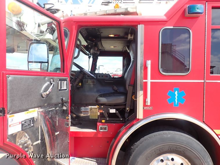 image for item DP4503 2003 Pierce  aerial platform fire truck