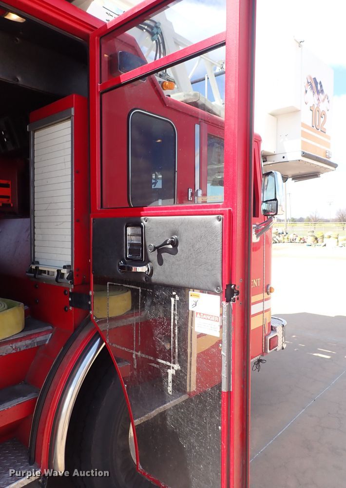 image for item DP4503 2003 Pierce  aerial platform fire truck