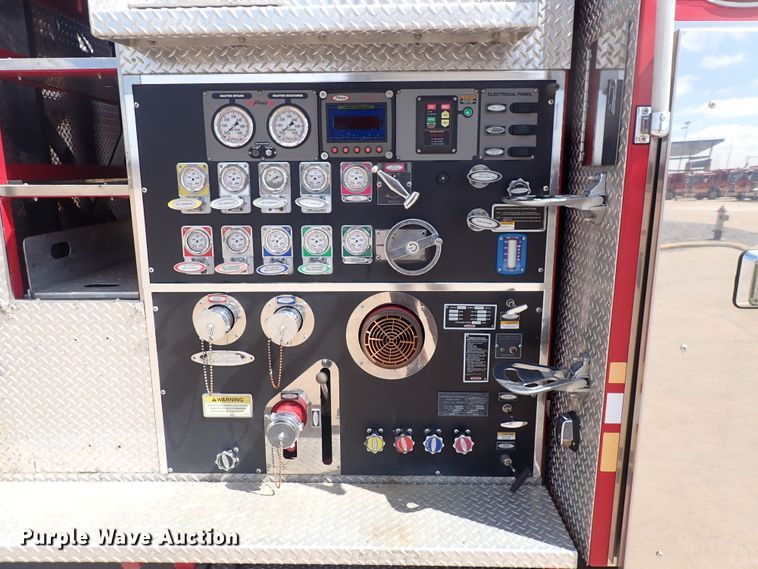 image for item DP4503 2003 Pierce  aerial platform fire truck