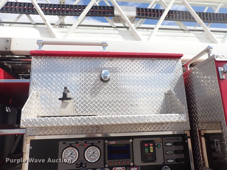image for item DP4503 2003 Pierce  aerial platform fire truck