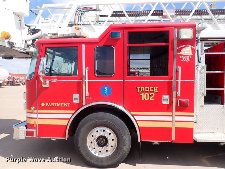 image for item DP4503 2003 Pierce  aerial platform fire truck