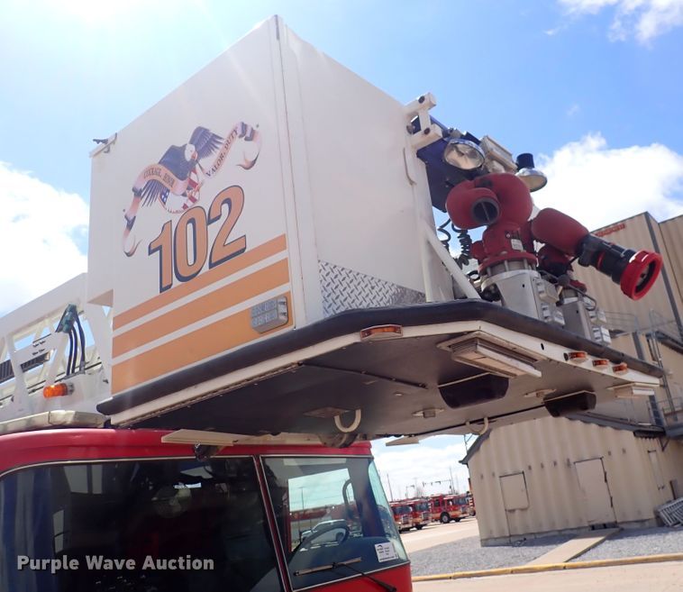 image for item DP4503 2003 Pierce  aerial platform fire truck