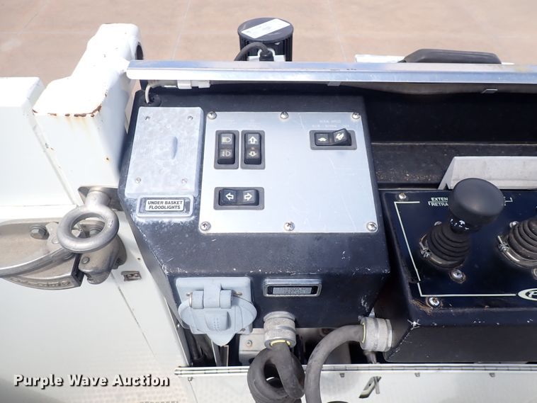 image for item DP4503 2003 Pierce  aerial platform fire truck