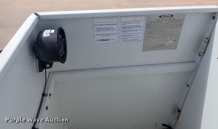 image for item DP4503 2003 Pierce  aerial platform fire truck