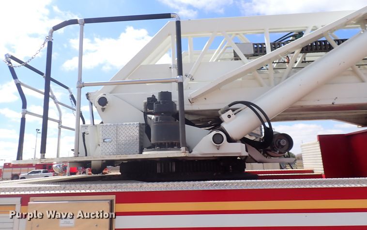 image for item DP4503 2003 Pierce  aerial platform fire truck