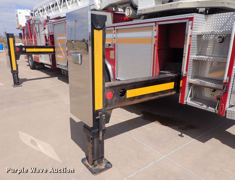 image for item DP4503 2003 Pierce  aerial platform fire truck