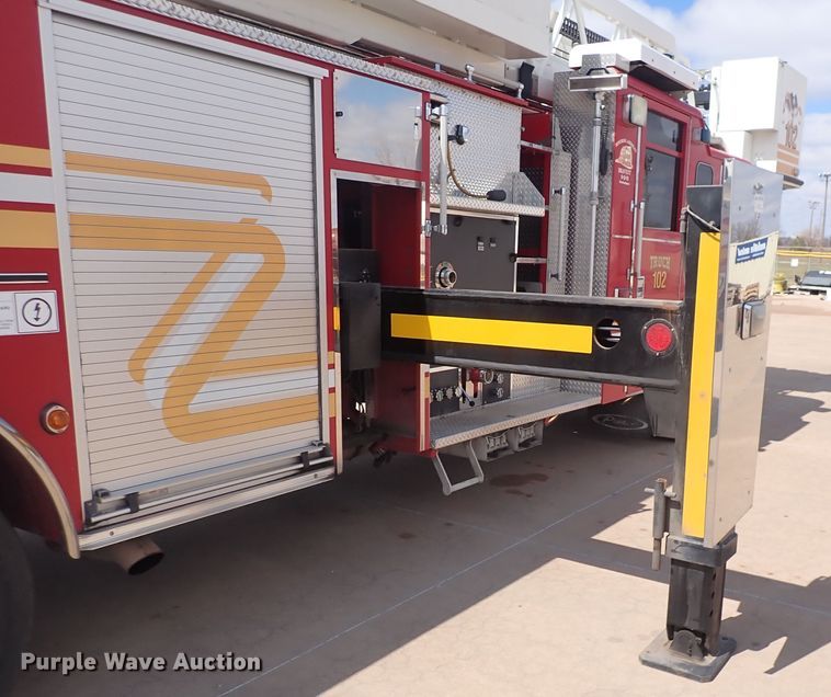 image for item DP4503 2003 Pierce  aerial platform fire truck